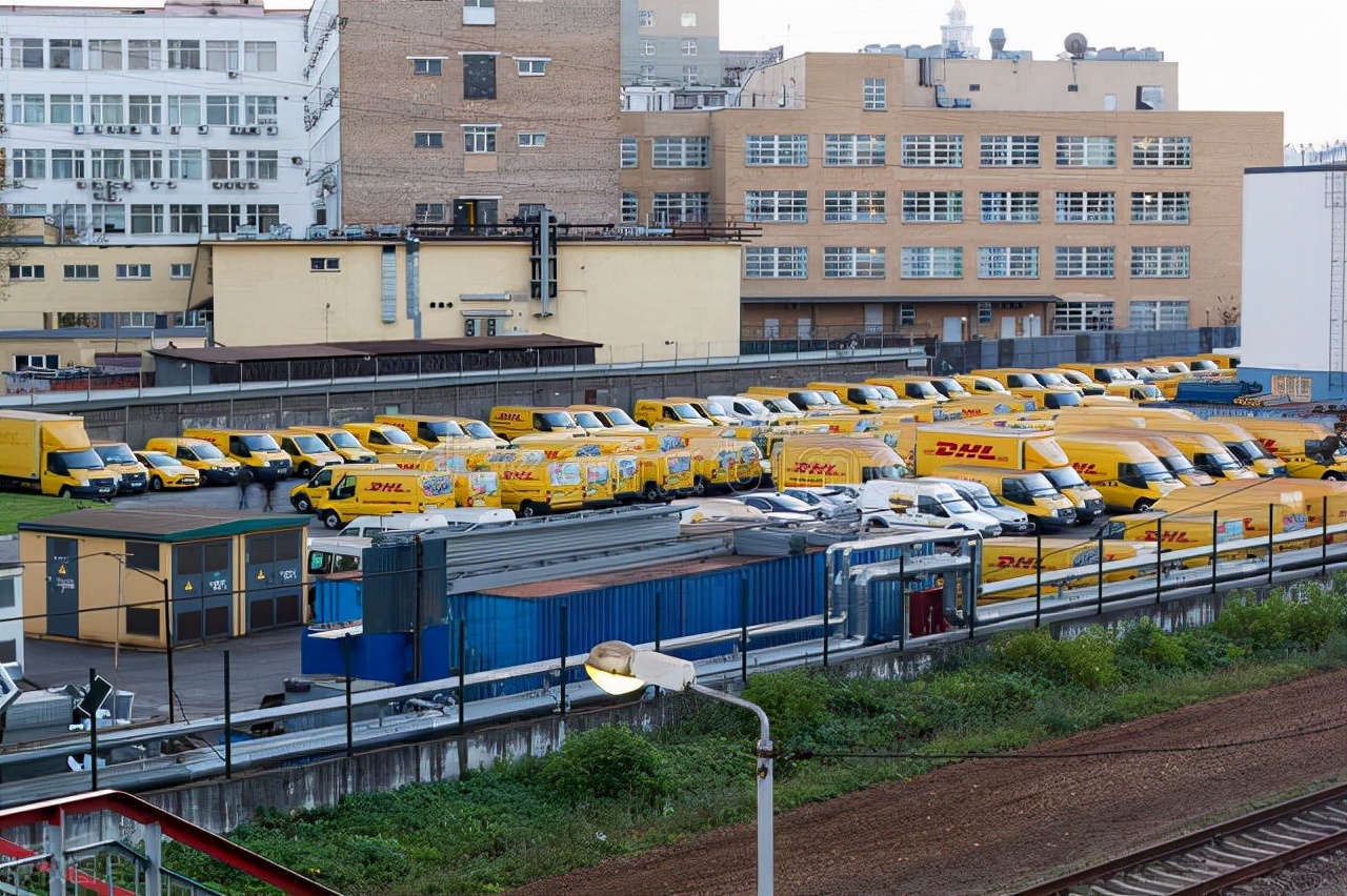 漲個不停！歐美向空派價格上漲！多船司欲征收緊急燃油附加費